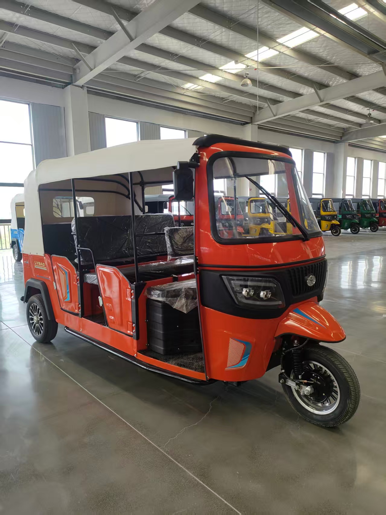 VHTUKTUK-7EV